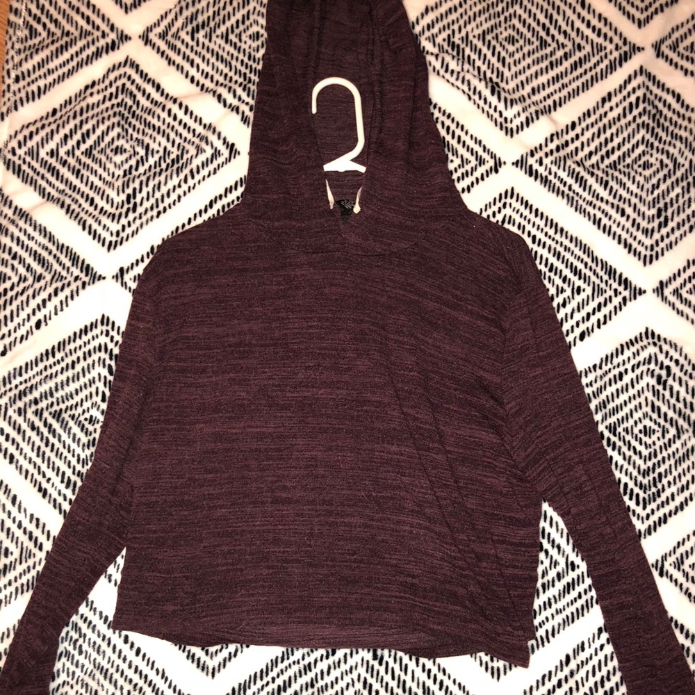 Cropped hoodie